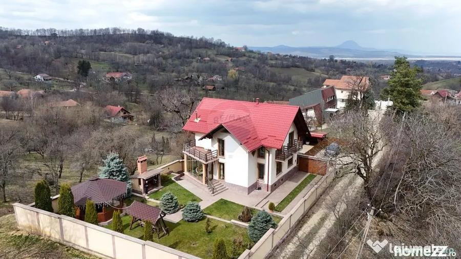 Casă cu 3 camere cu Teren 10331 Mp în Sohodol