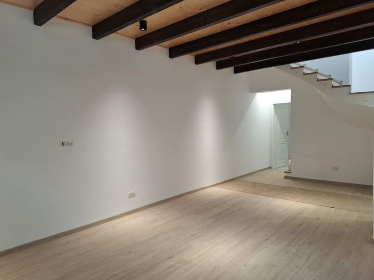 Apartament cu 4 camere în Kiseleff