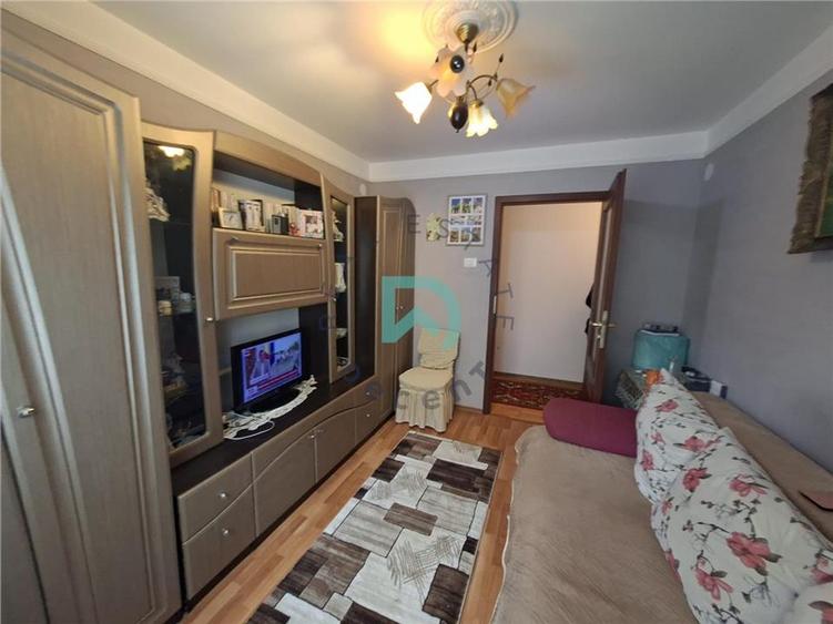 Apartament et 1, Astra, 3 camere, decomandat - 12