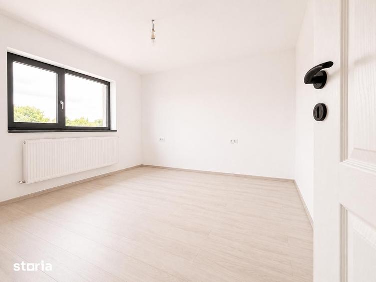 Casă cu 3 camere cu Teren 500 Mp în Tomești