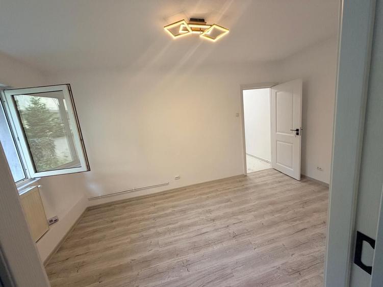 Apartament cu 2 camere semidecomandat în Exterior Vest