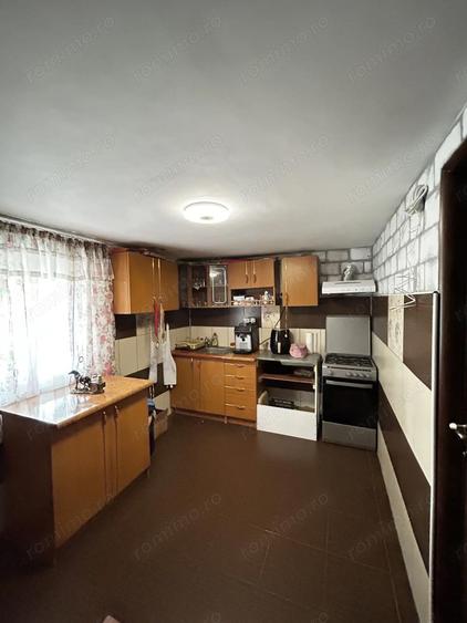 Casă cu 4 camere cu Teren 1440 Mp în Cermei