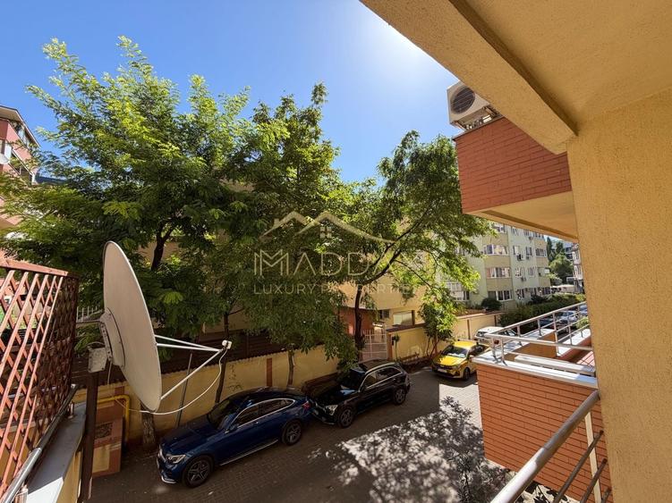 Apartament cu 3 camere decomandat, mobilat în Herăstrău