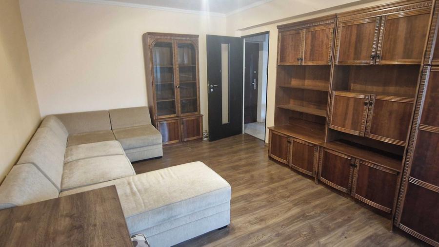 Garsonieră decomandată în Exterior Vest