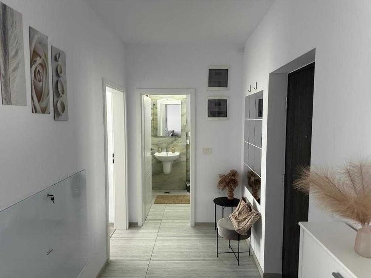 Apartament cu 2 camere în Aradului