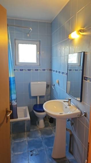 Casă cu 5 camere cu Teren 100 Mp în Corbeanca