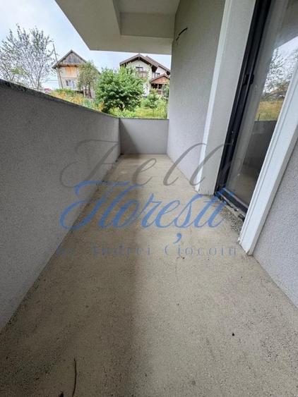 Duplex cu 4 camere cu Canalizare în Feleacu