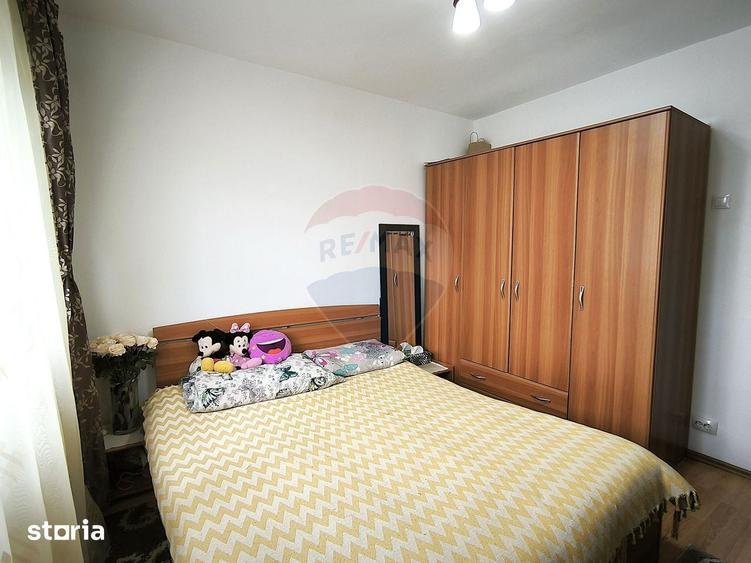 Apartament 3 camere decomandate gata de mutat | VitrometanStr. Vaslui - 12