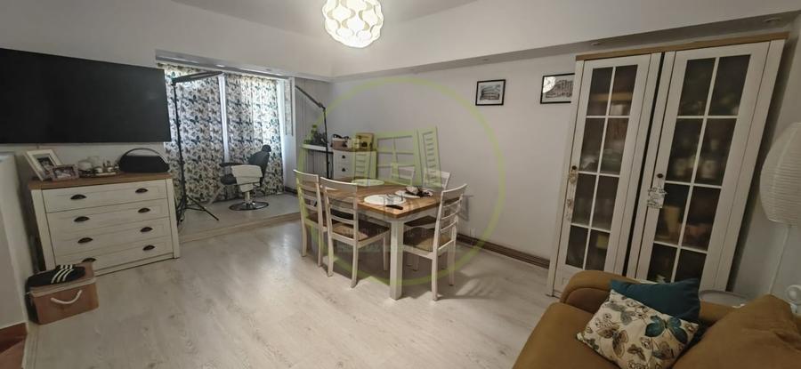 Apartament cu 3 camere decomandat, mobilat în Brazda lui Novac