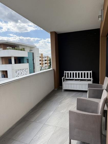 Apartament cu 2 camere decomandat în Dumbrăvița