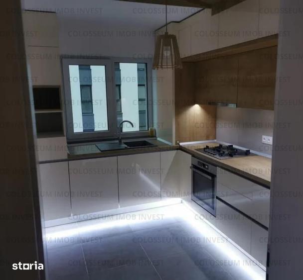 Apartament cu 3 camere decomandat în Tractorul