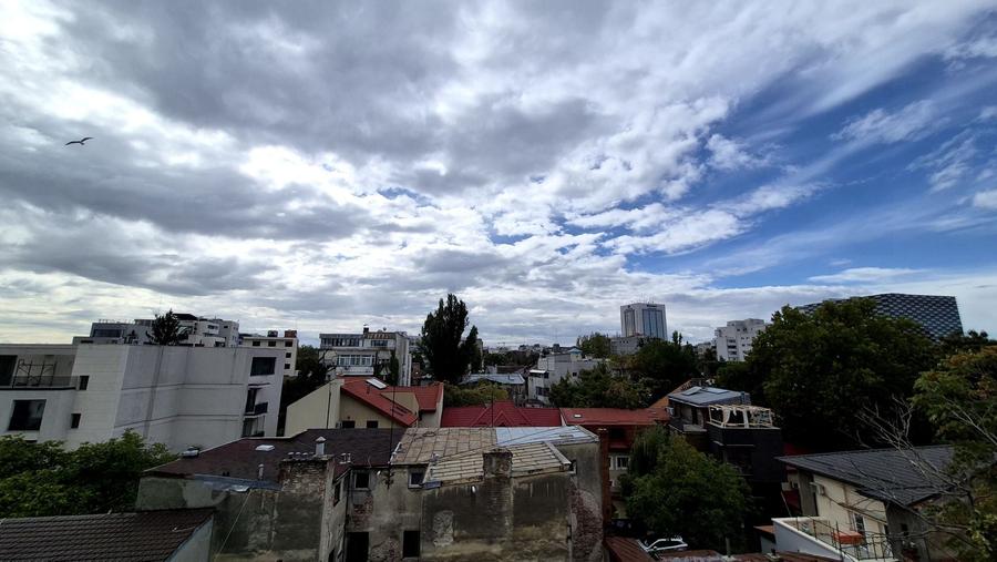 Apartament cu 2 camere semidecomandat în Polonă