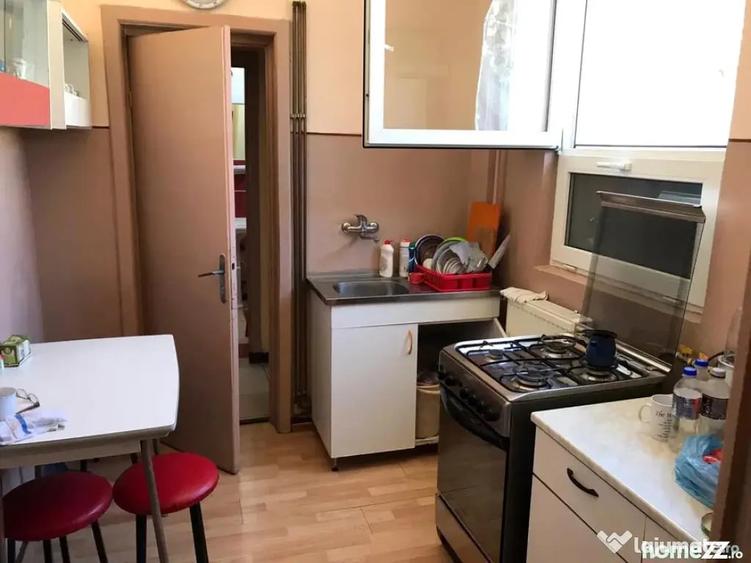 Apartament cu 2 camere decomandat în Democrației