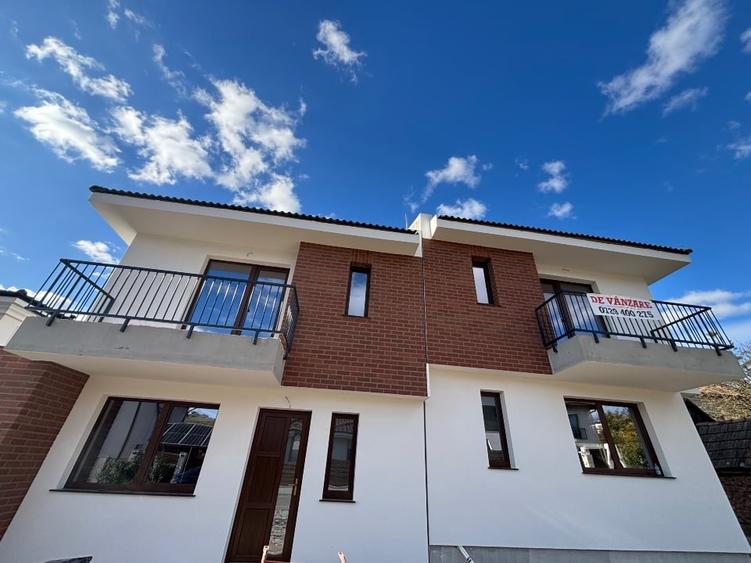 Duplex cu 4 camere cu Canalizare în Borhanci