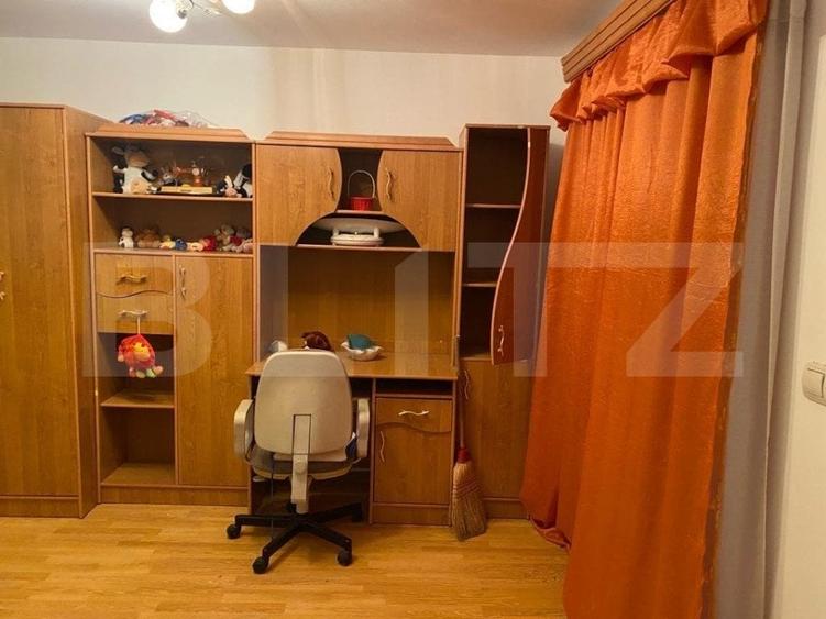 Casă individuală cu 7 camere cu Teren 1700 Mp în Horodnic
