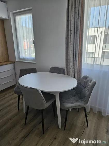 Apartament cu 2 camere semidecomandat în Exterior Vest