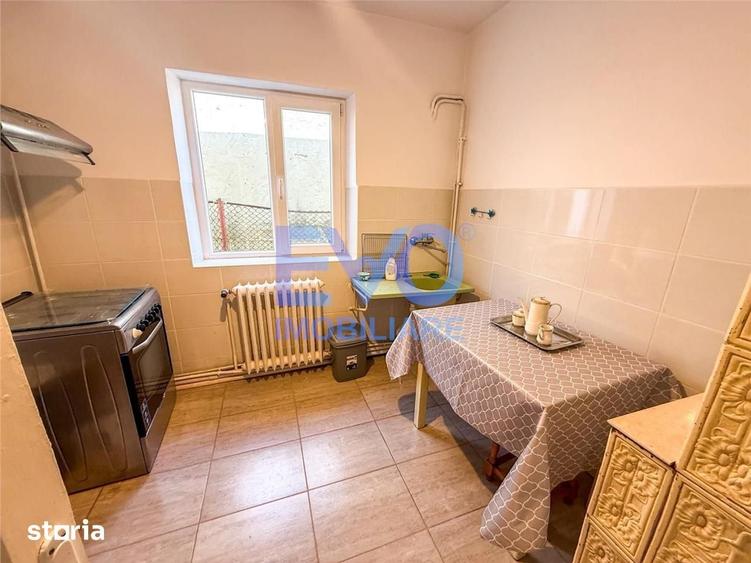 Casă cu 3 camere cu Teren 500 Mp în Sărărie