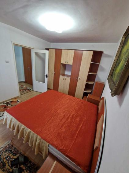 Inchiriez apartament cu 2 camere in Rogerius - 4