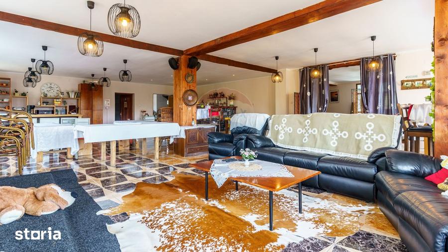Spațiu comercial, de 1,300 mp, în Mărișel