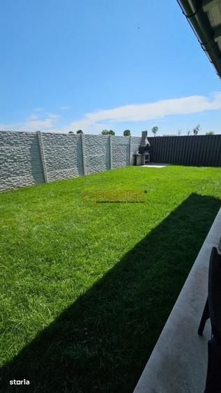Casă cu 4 camere în Vidra
