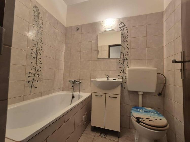 Apartament cu 2 camere nedecomandat, mobilat în Steaua