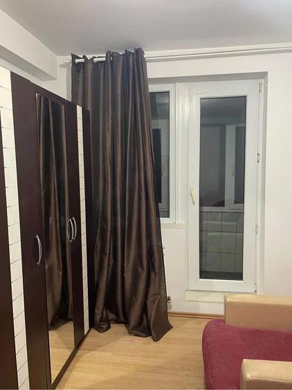 Apartament cu 2 camere semidecomandat în City Park Mall