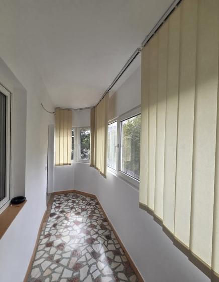 Apartament cu 3 camere decomandat în Capitol
