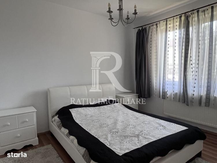 Casă cu 4 camere în Sântandrei