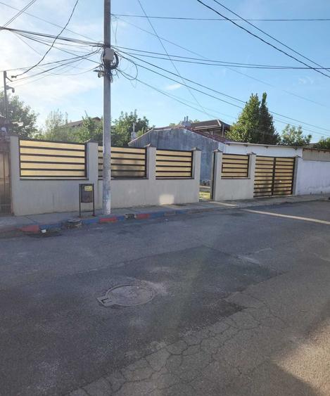 Casă cu Teren 570 Mp în Central
