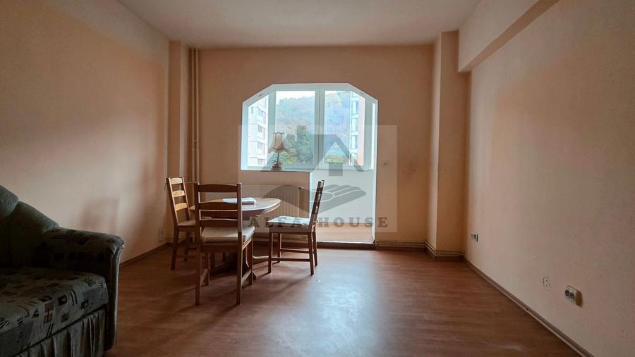 Apartament cu 2 camere decomandat, mobilat în Răcădău