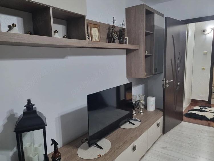 Apartament cu 2 camere decomandat în Rovine