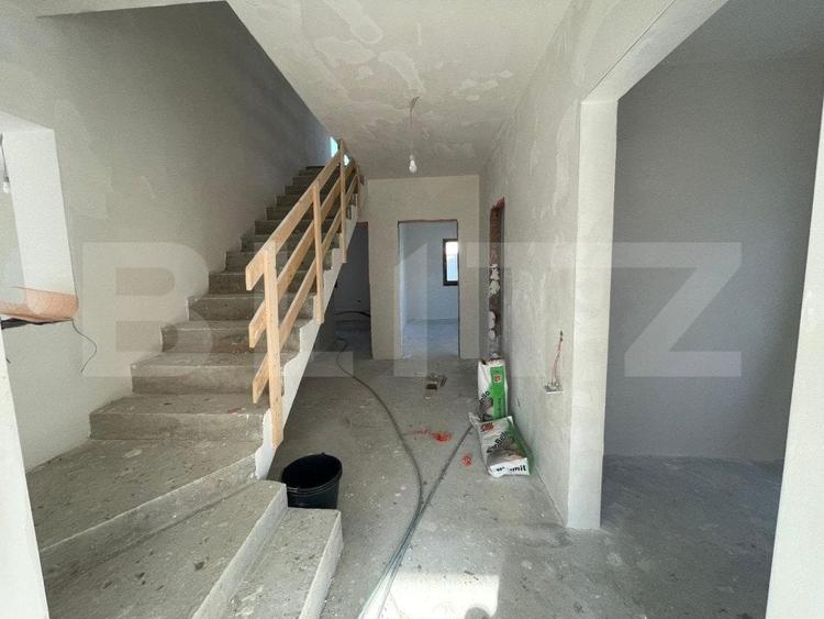 Casă individuală cu 4 camere cu Teren 490 Mp în Cetății