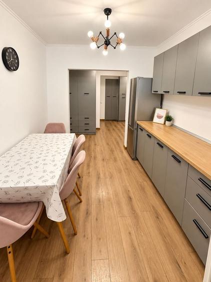 Apartament cu 3 camere decomandat în Dacia