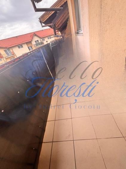Apartament cu 4 camere semidecomandat, mobilat în Florești