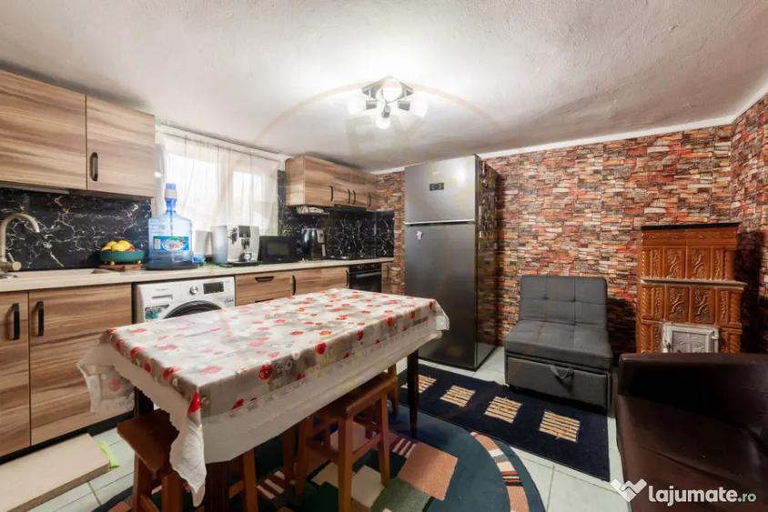 Casă cu 4 camere cu Teren 2594 Mp în Ștefănești
