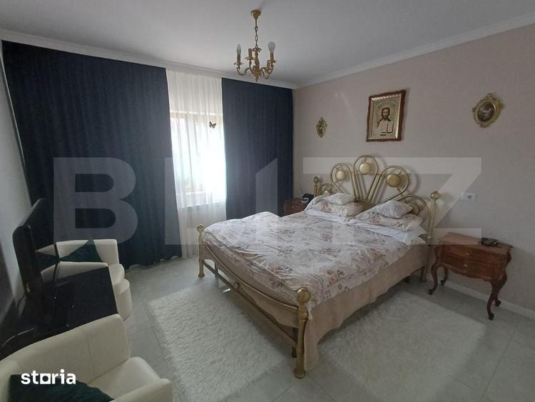 Casă cu 7 camere cu Teren 1000 Mp în Șcheia