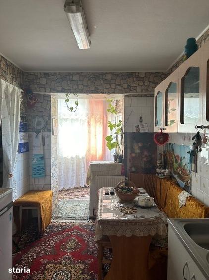 Apartament cu 4 camere decomandat în Câmpina