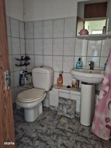 Garsonieră decomandată în 1 Decembrie