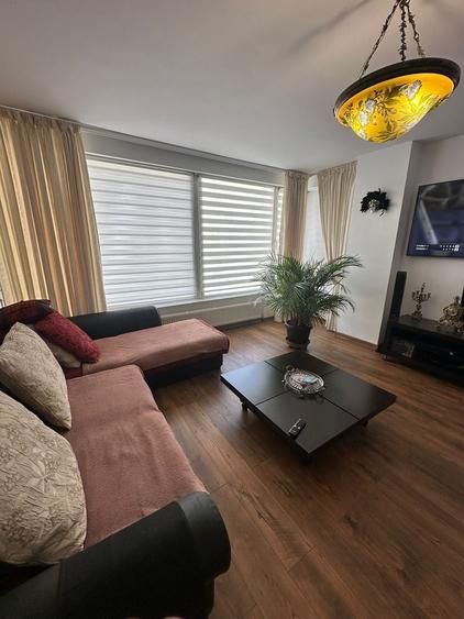 Apartament cu 3 camere decomandat în Cotroceni