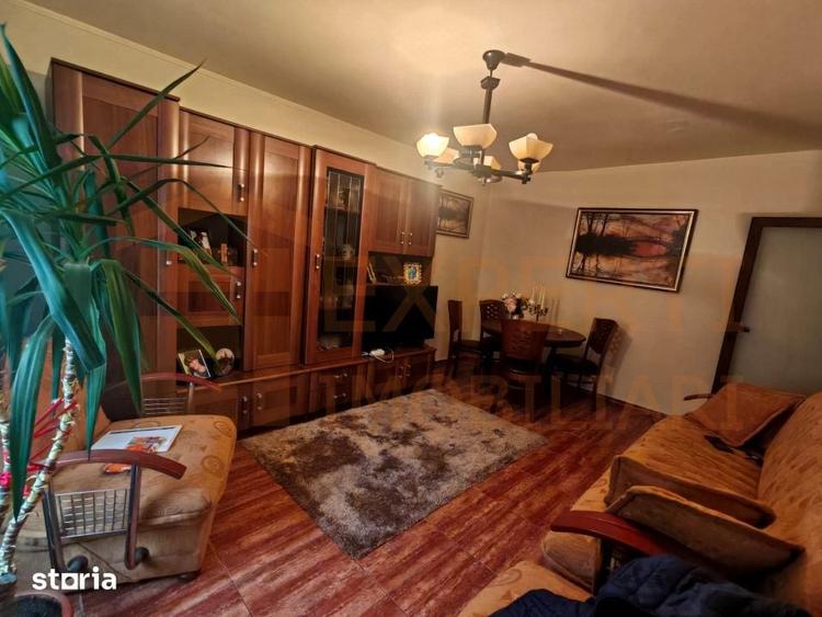 Apartament 3 camere de vanzare | Casa de Cultura Constanta - 1