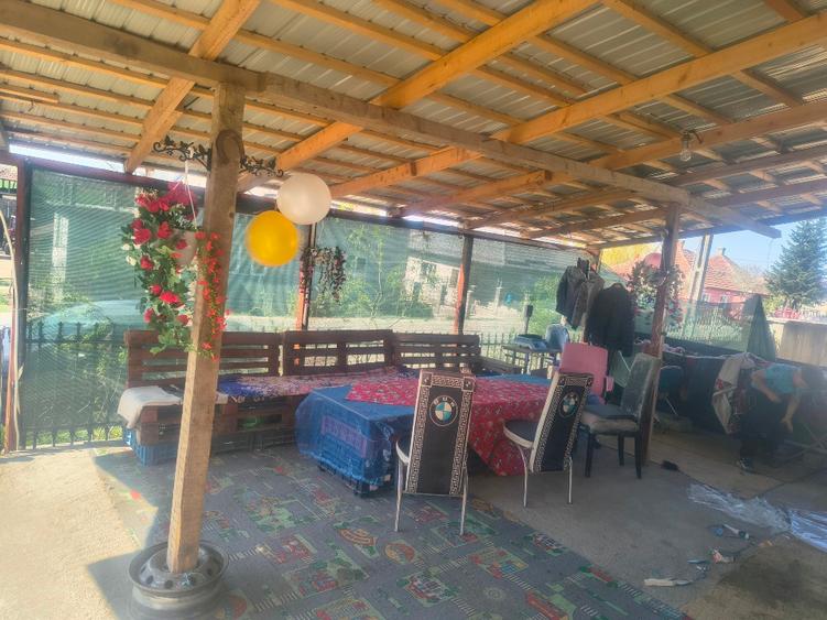 Casă individuală cu 2 camere cu Teren 19 Mp în Dobra