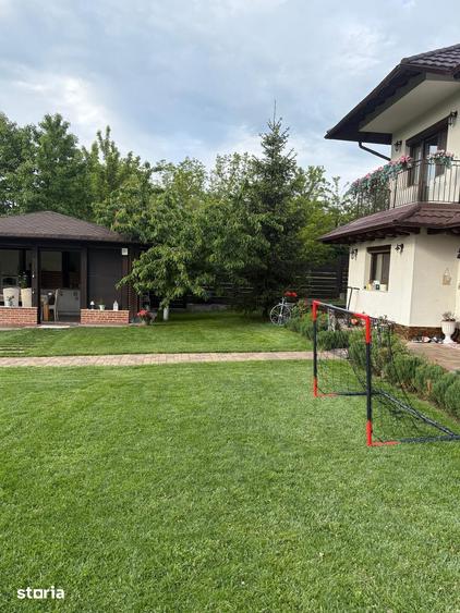 Casă cu 6 camere cu Teren 1500 Mp în Frumoasa