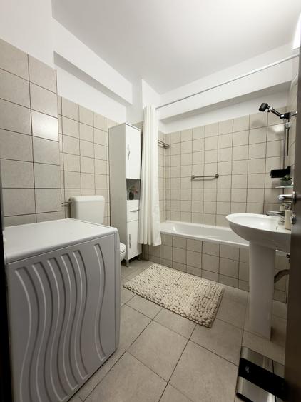 Apartament cu 2 camere semidecomandat, mobilat în Eminescu