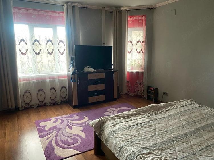 Casă cu 4 camere cu Teren 900 Mp în Central