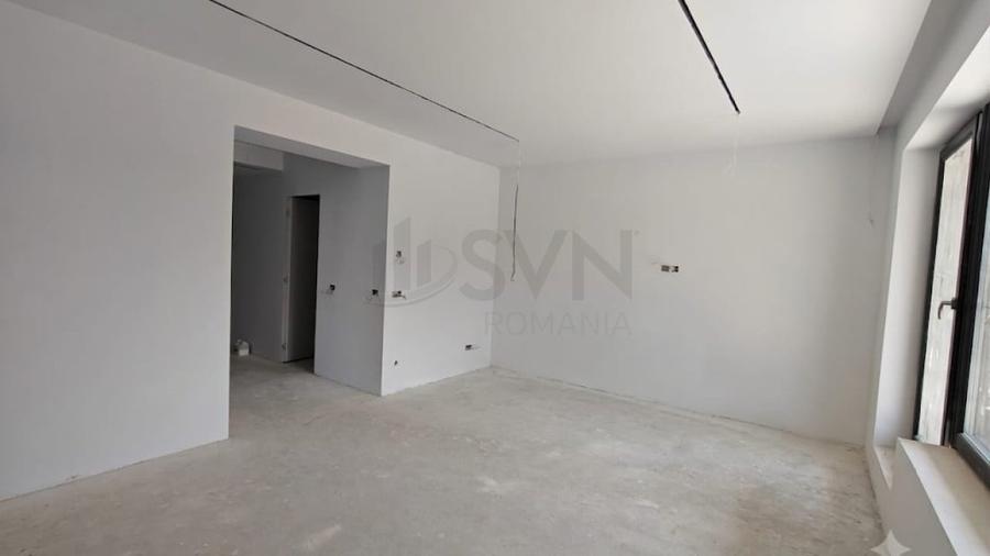 Apartament cu 5 camere decomandat în Parcul Carol