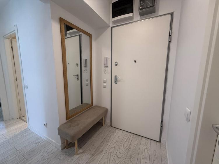 Apartament cu 3 camere decomandat, mobilat în Pipera