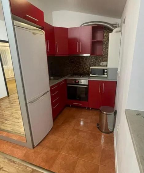 Apartament cu 3 camere semidecomandat în Apahida