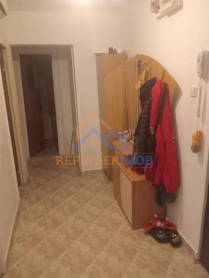 Apartament cu 2 camere decomandat, mobilat în Mărgeanului
