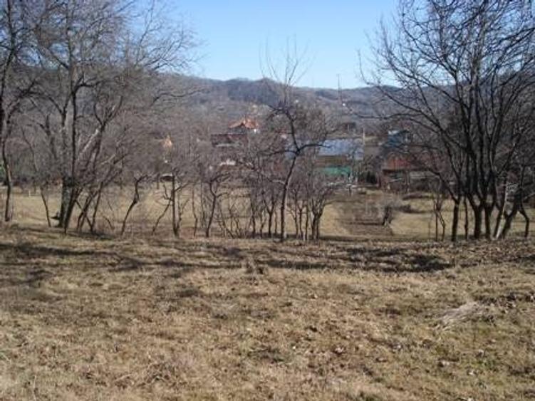 Teren intravilan de 1787 mp, în Breaza de Sus
