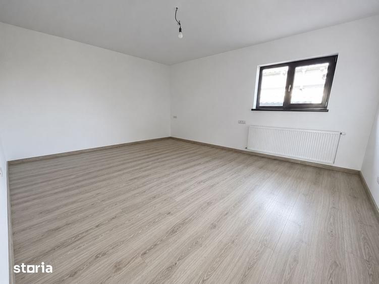 Casă cu 3 camere cu Teren 400 Mp în Domnești